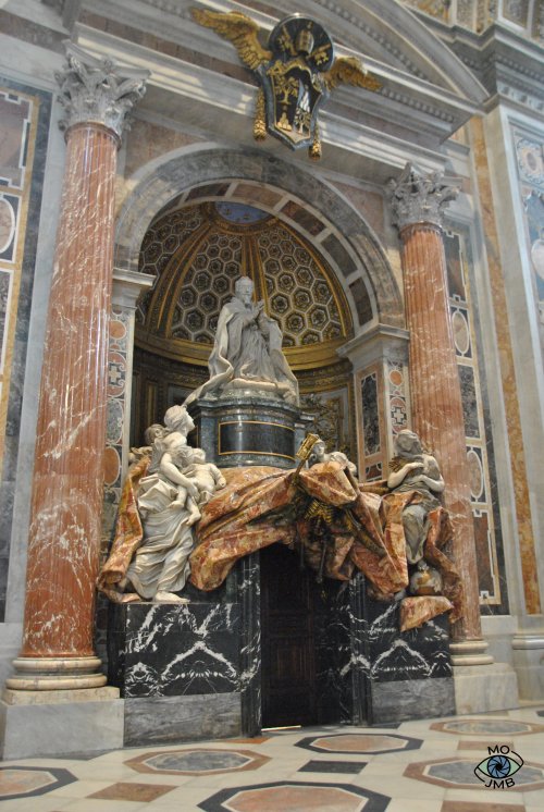 MONUMENTO AL PAPA ALEJANDRO VII