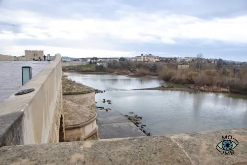 PUENTE ROMADO DE CÓRDOBA SOBRE EL RÍO GUADALQUIVIR